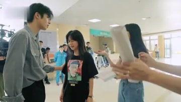 吃瓜娱乐小爆炸,揭秘娱乐圈幕后故事